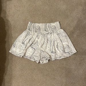 TCEC flowy shorts